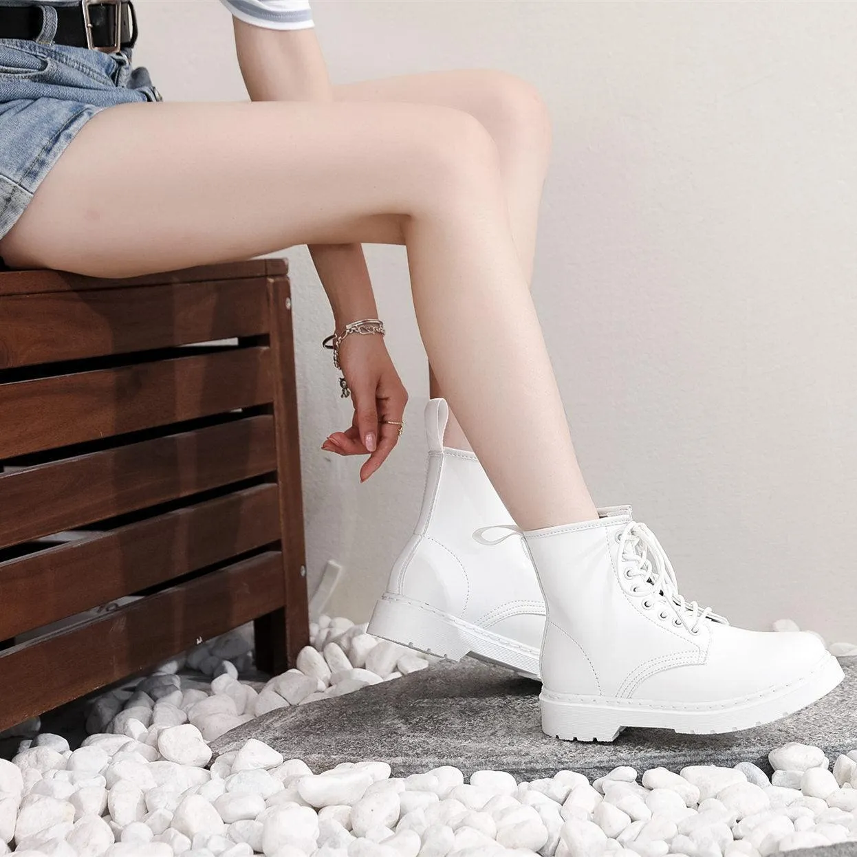 Unisex British Style Leather Short Boots - Classic White